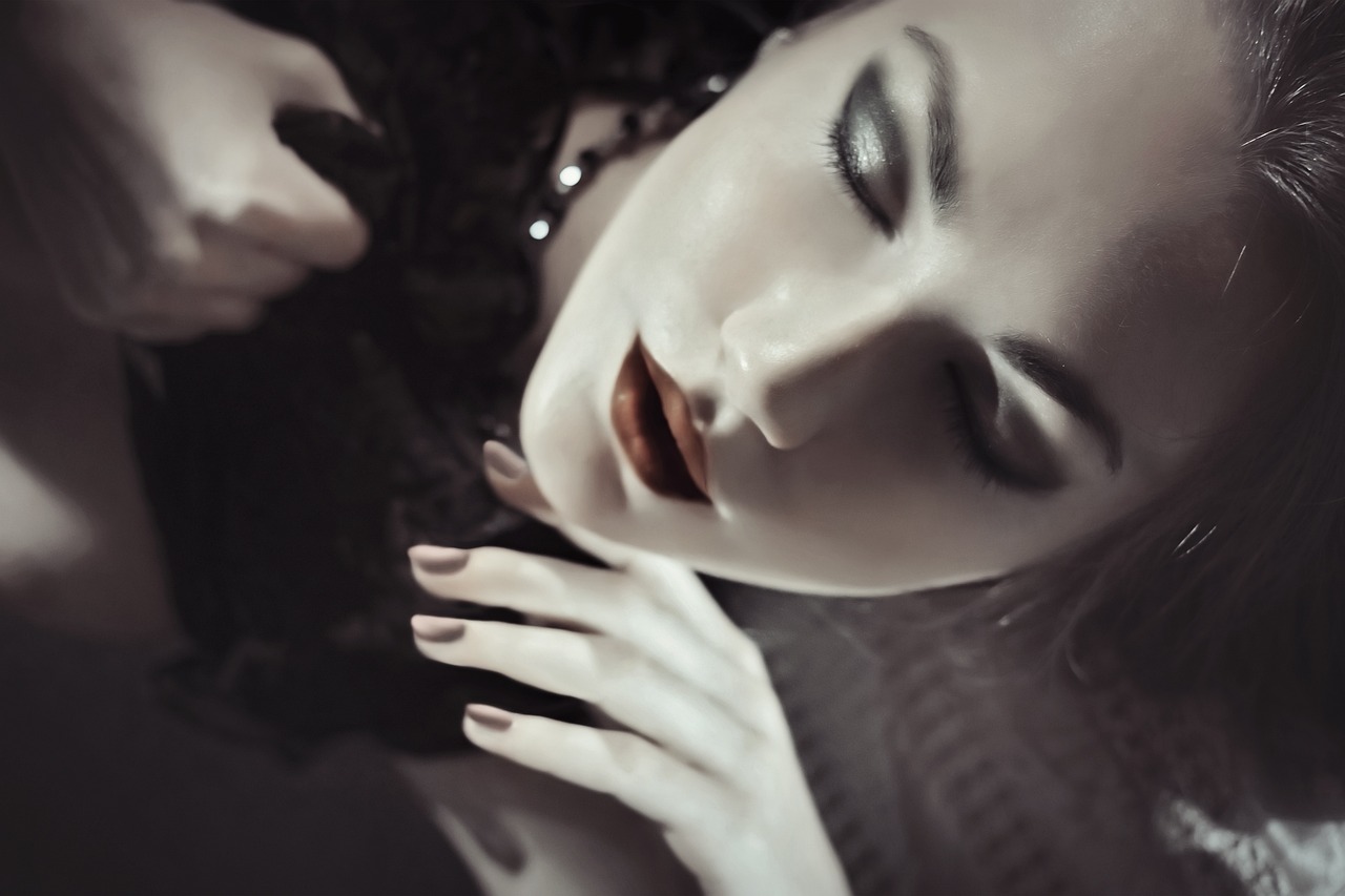 Modne bluzeczki sposobem na najpiękniejsze, letnie stylizacje