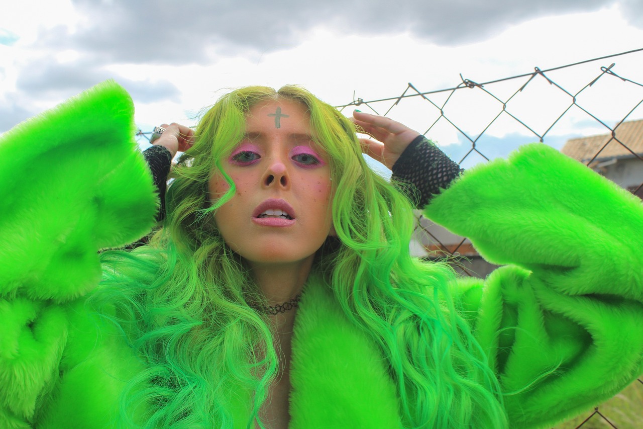 Jakie zielone dresy damskie wybrać?