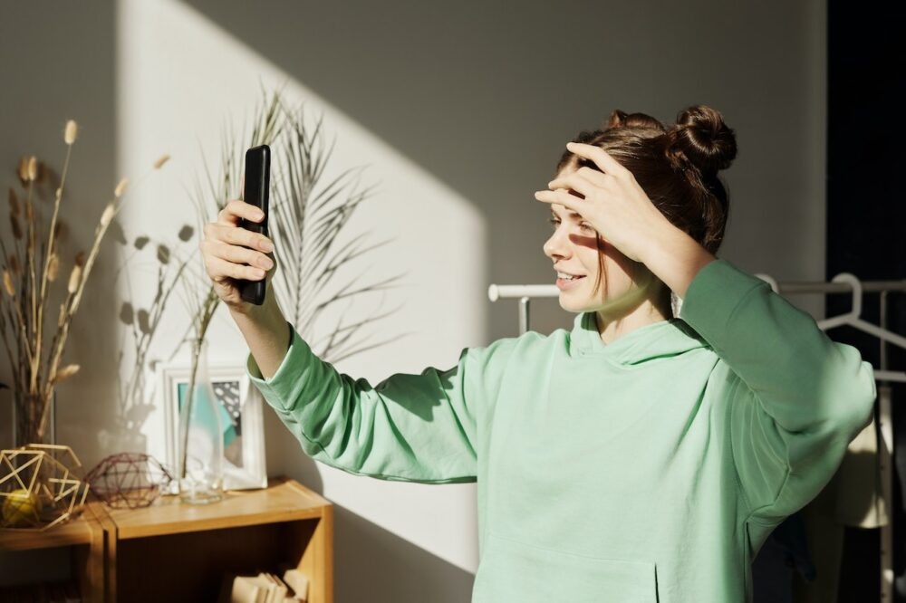 Dziewczęta w okresie dojrzewania: Jak wspierać ich rozwój?